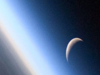 Daily Zohar # 1672 – Toldot – Face the Light